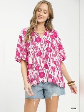 Umgee Floral Scalloped Edge Puff Sleeve Blouse with High-Low Curved Hem